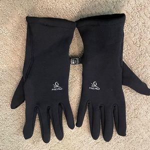 Head - women’s M, black gloves, touchscreen finger , used, good condition